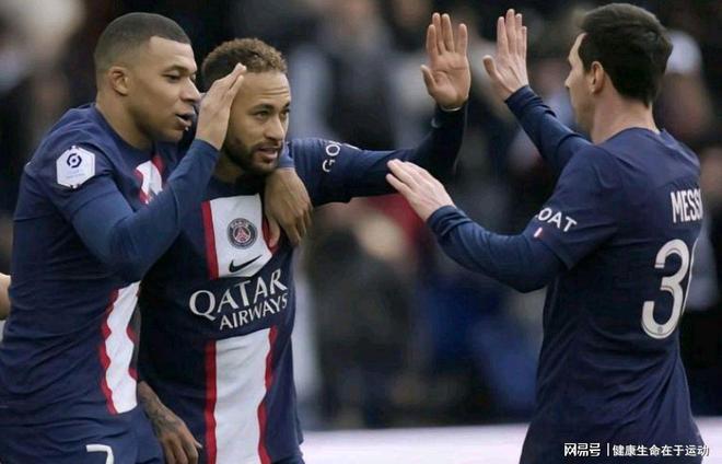 汽车城壁球公开赛 伍恩佑杀进4强