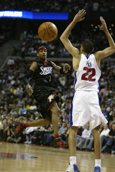 2015年11月：杰克·阿瑞塔凭借下半季超凡表现击败克肖夺得国联赛扬奖。