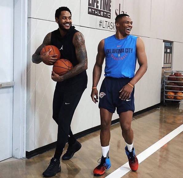 [中超]王大雷染红 成都蓉城“三杀”山东泰山