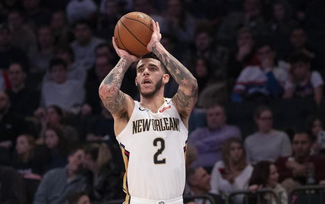 镰刀挥舞！杜兰特迎着库兹马强投三分命中 太阳再度反超1分