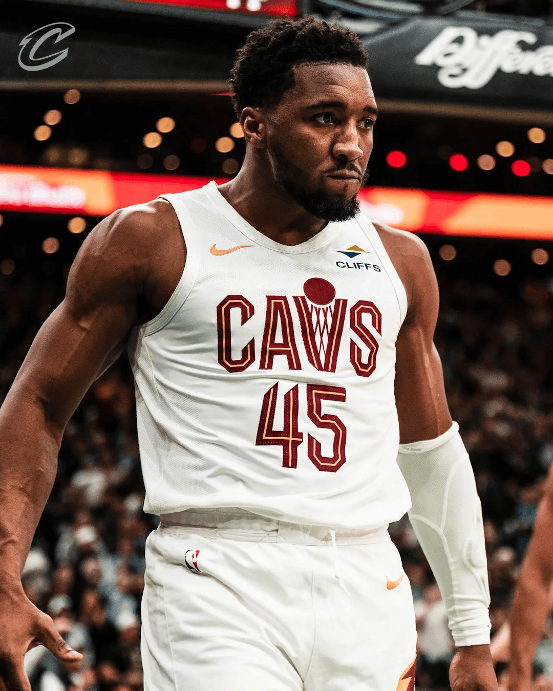 巨大争议！贝林罚点还没触球，对方门将已经离开门线，VAR成摆设