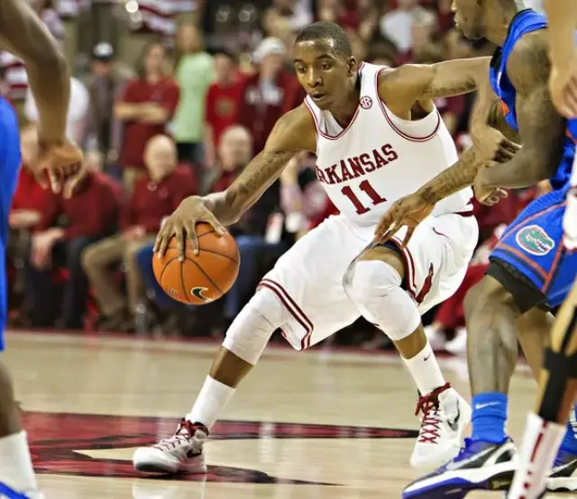 缺谁谁尴尬！爆料Zhuo不满队友离队，但LNG转头就拿了首胜